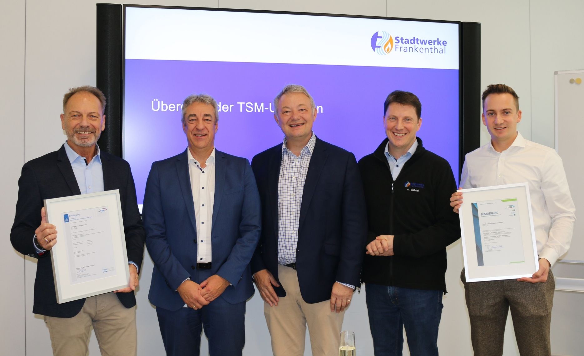 Die feierliche Übergabe der TSM Urkunden